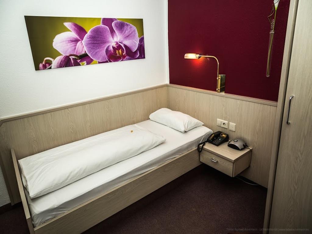 באד דירהיים Hotel Solegarten חדר תמונה